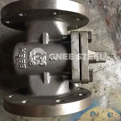 Pluggventil med flere porter