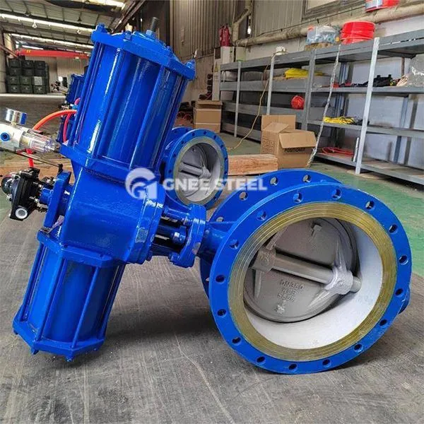 Pneumatisk trippel offset sommerfuglventiler