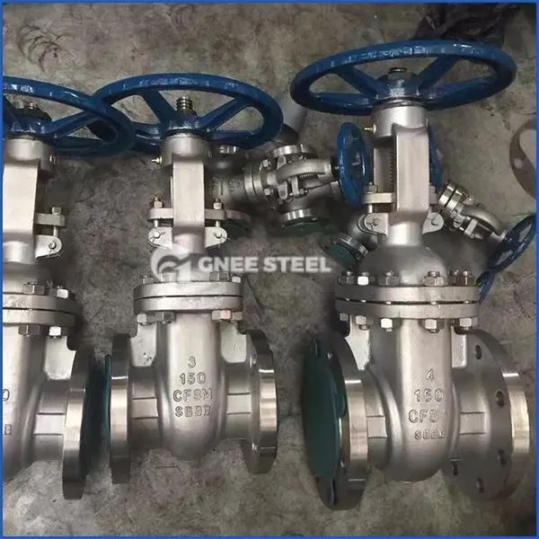 Spenstig kileportventil